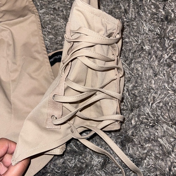 Cargo Halter Top - Picture 7 of 8